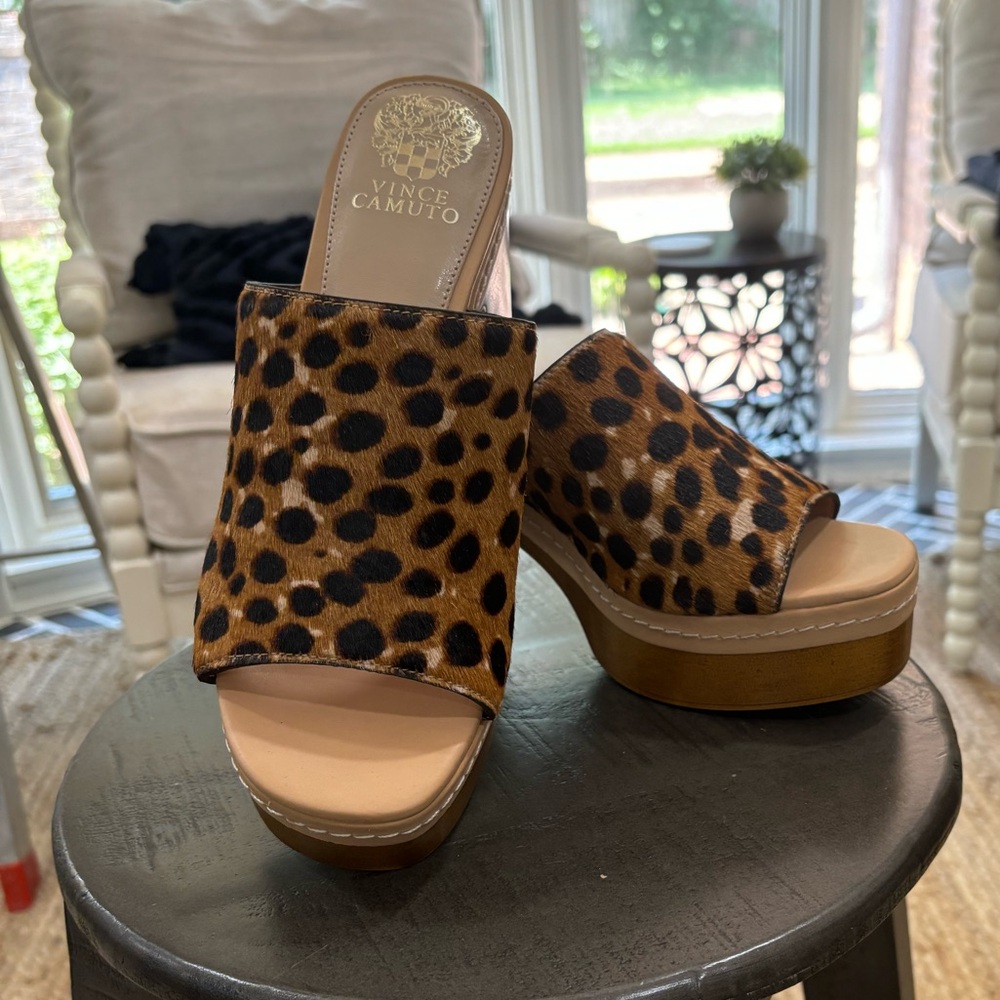 Leopard wedges